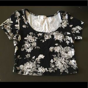 Ambiance Apparel Floral Crop Top Summer Gray